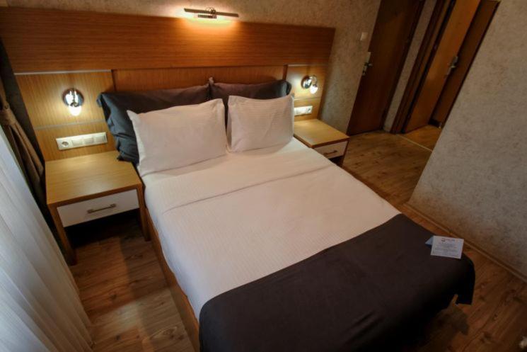 Rhisos Otel Rize Esterno foto